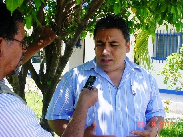 Dr. Vicente Santamaria